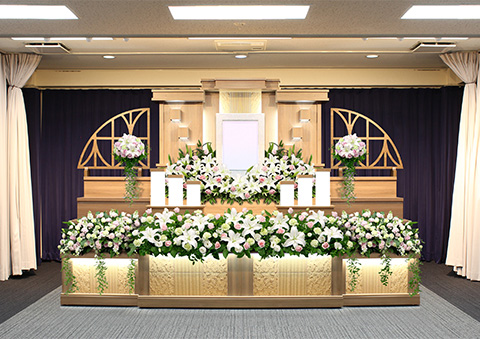 花で飾った祭壇